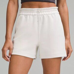 Lululemon Softstreme Shorts Bone Size 6